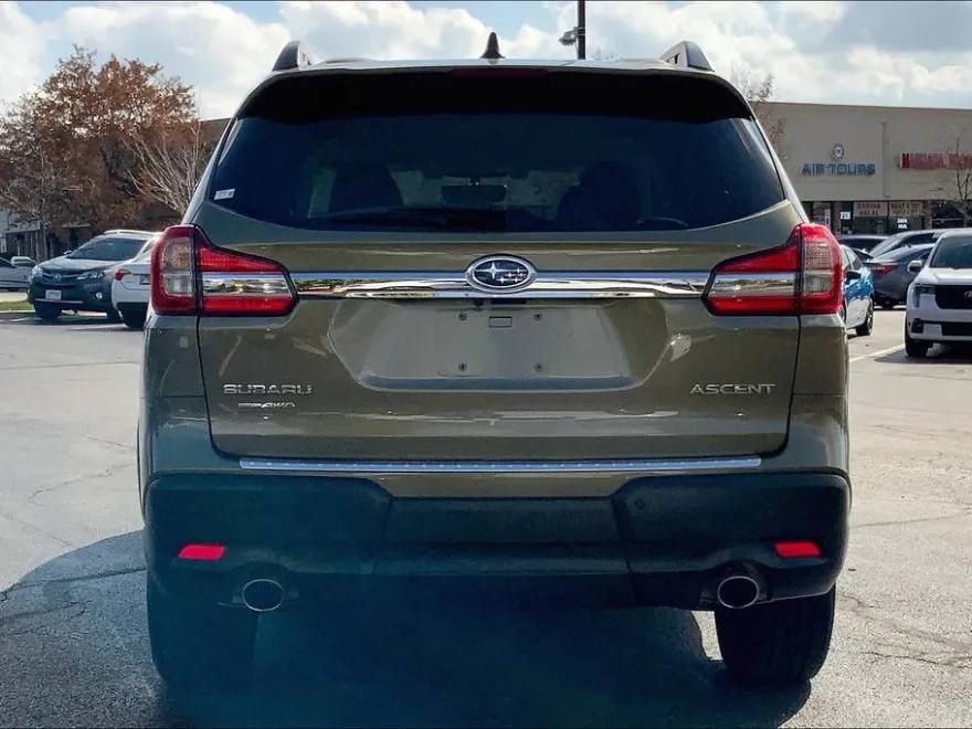 2022 Subaru Ascent Premium photo 1