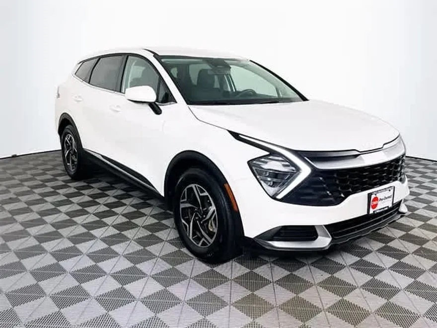 2025 Kia Sportage LX photo 1