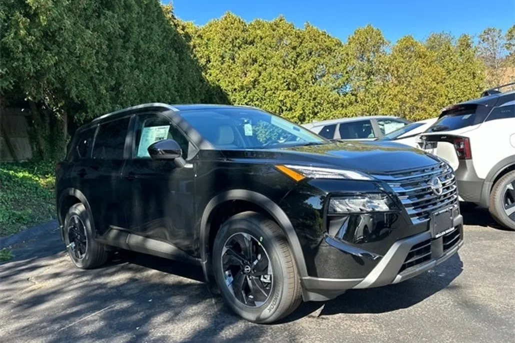 2026 Nissan Rogue SV photo 1