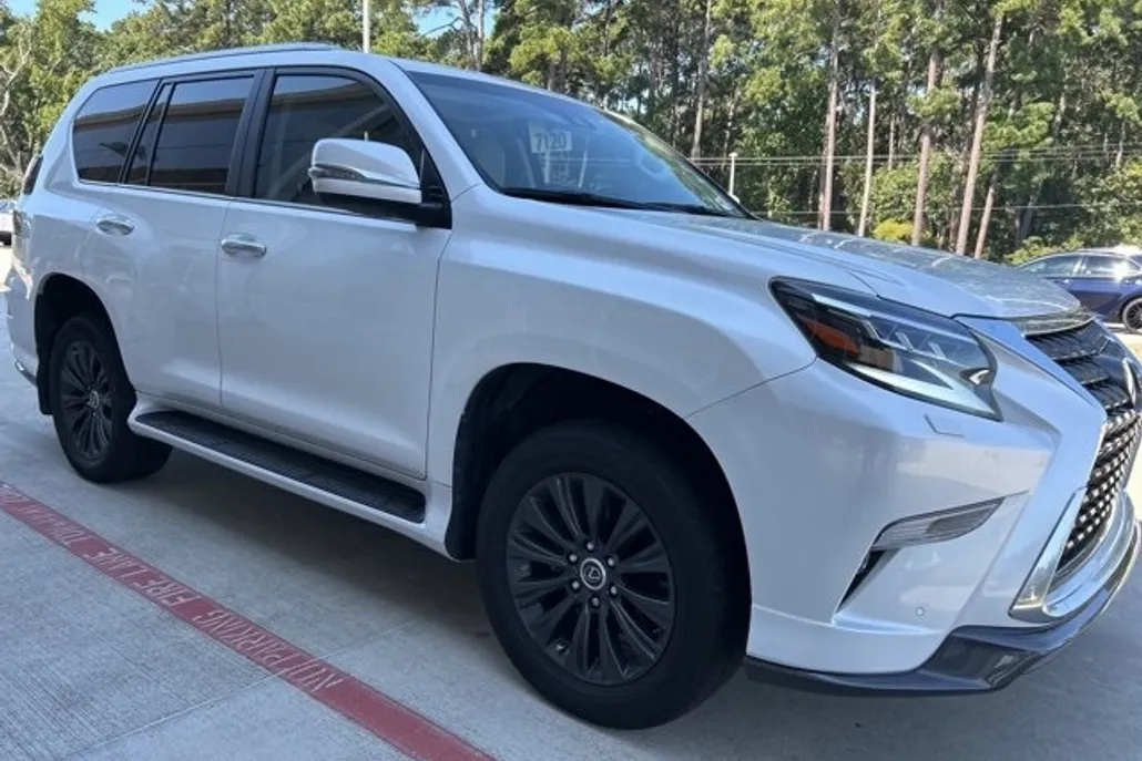 2023 Lexus GX 460 photo 1