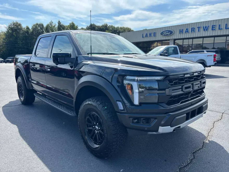 2025 Ford F-150 Raptor photo 1