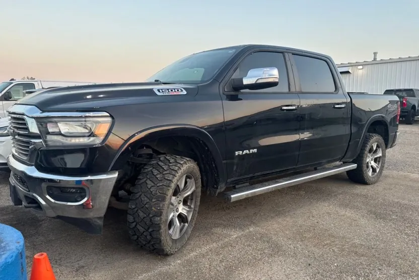 2020 Ram 1500 Laramie photo 1