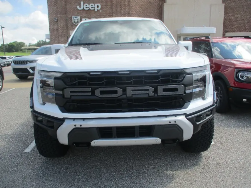 2025 Ford F-150 Raptor photo 1