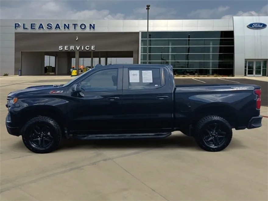 2022 Chevrolet Silverado 1500 LT Trail Boss photo 1