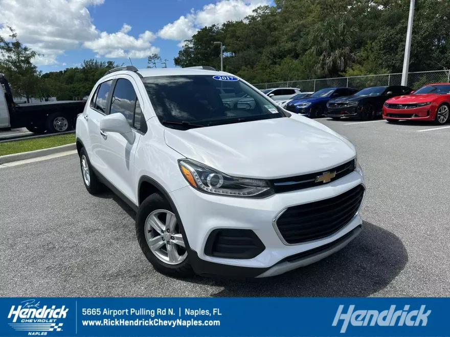 2017 Chevrolet Trax LT photo 1