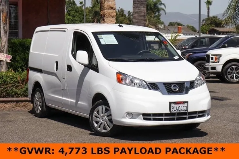 2020 Nissan NV200 SV photo 1