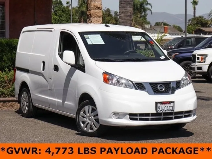 2020 Nissan NV200 SV photo 1