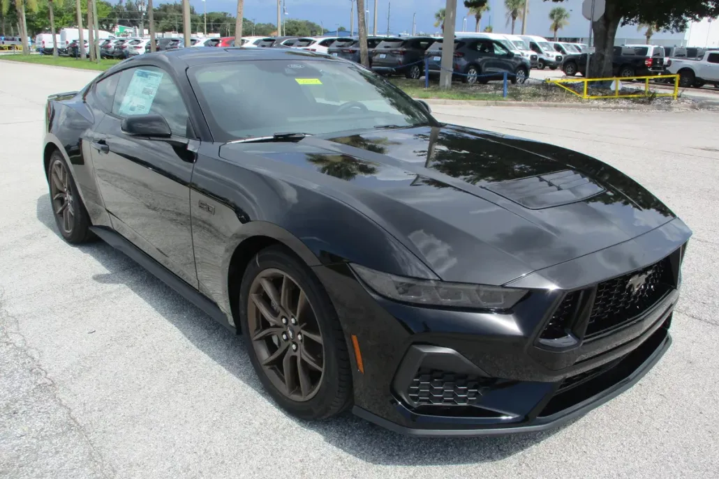 2025 Ford Mustang GT Premium photo 1