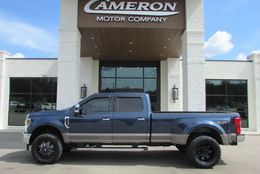2019 Ford F-350 photo 1