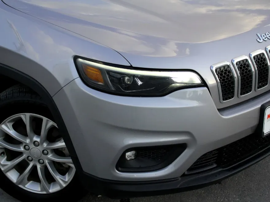 2019 Jeep Cherokee Latitude photo 1