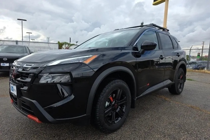 2026 Nissan Rogue SV photo 1