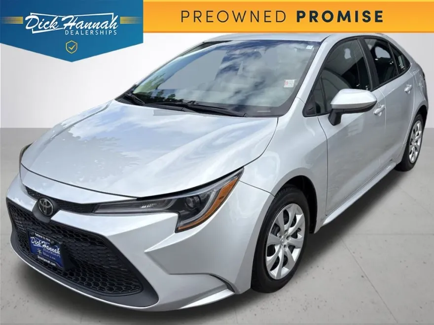 2022 Toyota Corolla LE photo 1
