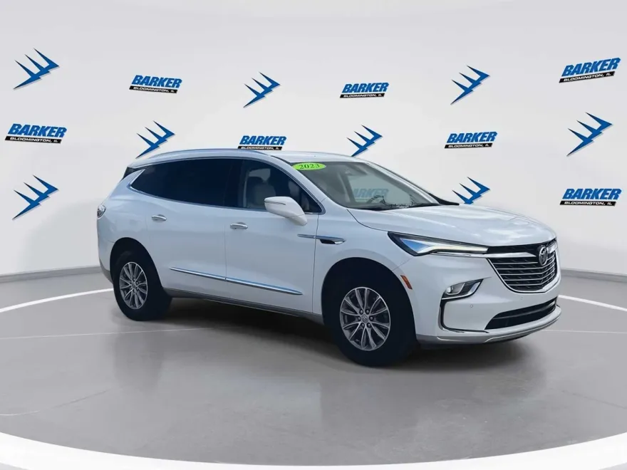 2023 Buick Enclave Essence photo 1