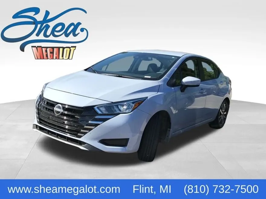 2024 Nissan Versa 1.6 SV photo 1