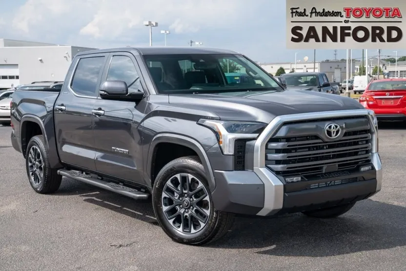 2025 Toyota Tundra Limited CrewMax photo 1