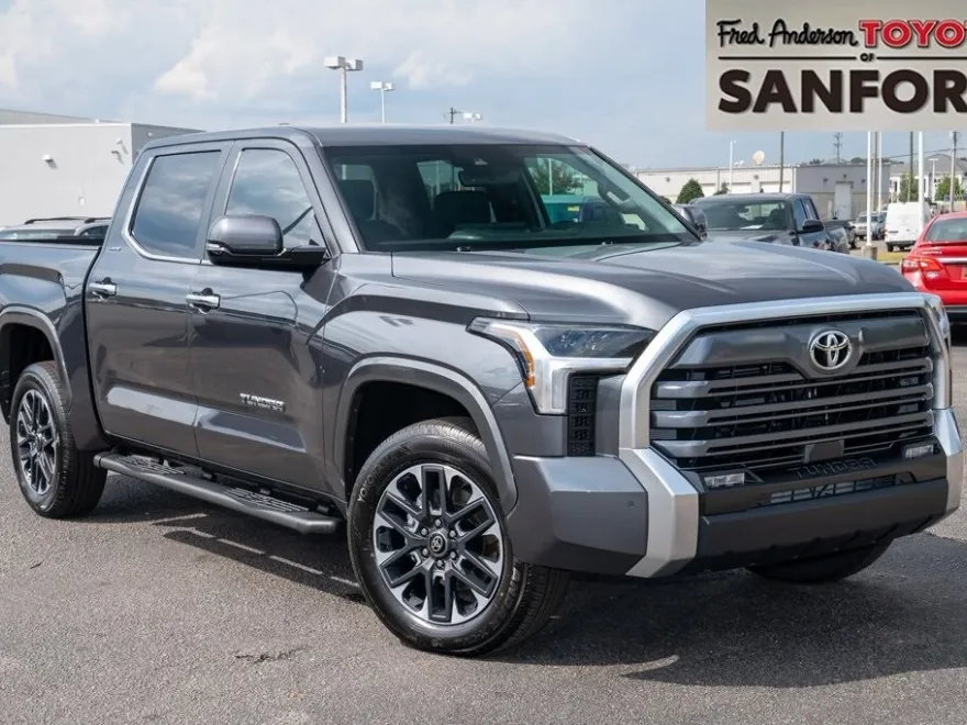 2025 Toyota Tundra Limited CrewMax photo 1