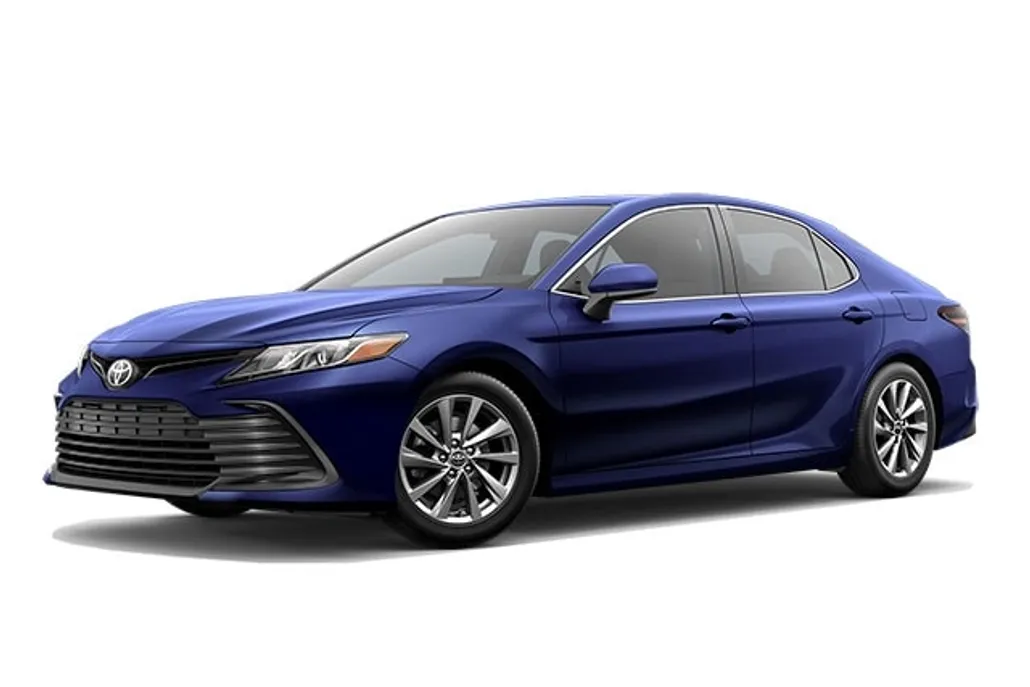 2023 Toyota Camry LE photo 1