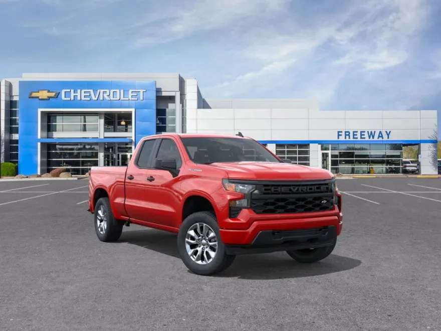 2026 Chevrolet Silverado 1500 Custom photo 1