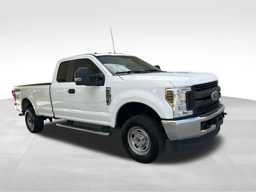 2019 Ford F-350 XL photo 1