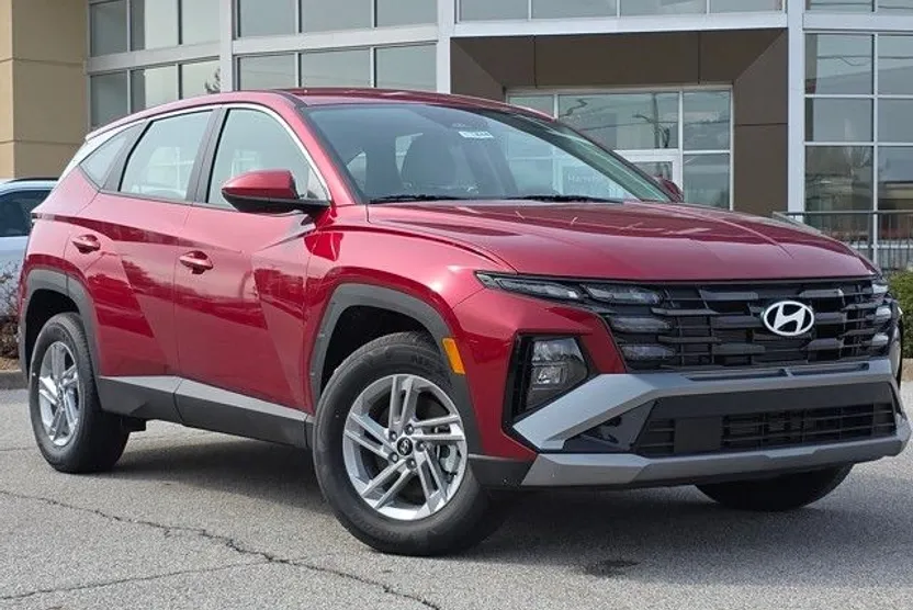 2025 Hyundai Tucson SE photo 1
