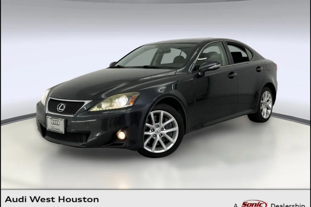2011 Lexus IS 350 photo 1