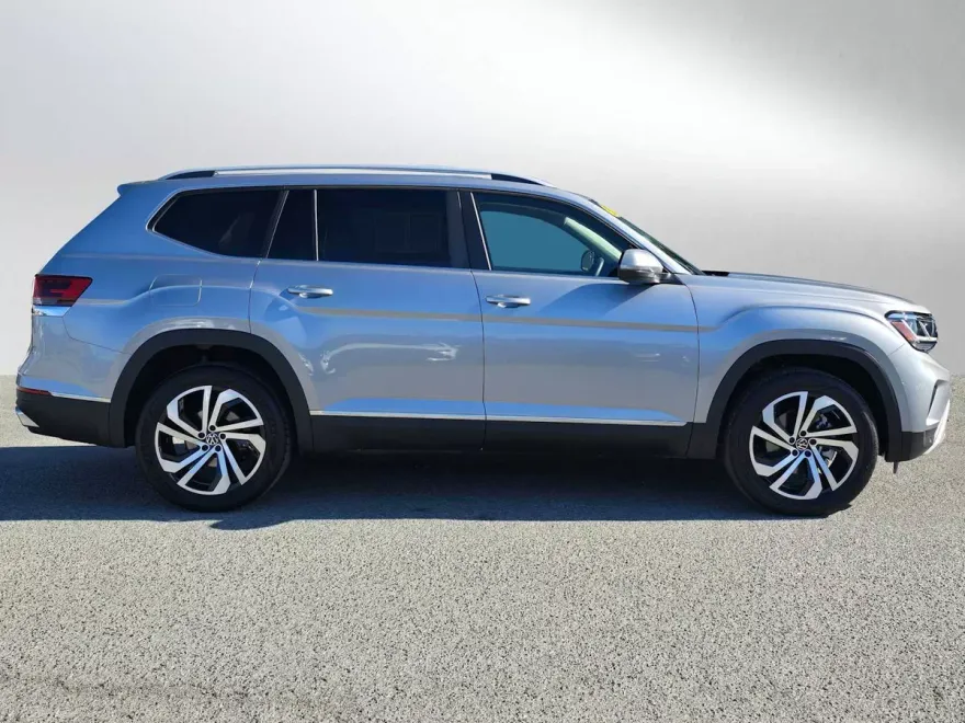 2022 Volkswagen Atlas V6 SEL photo 1
