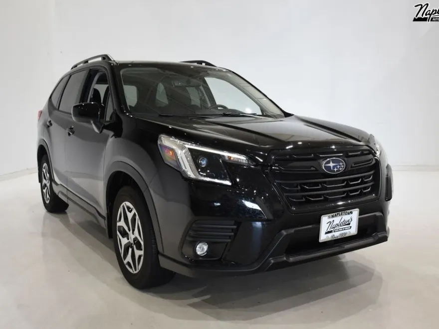 2024 Subaru Forester Premium photo 1