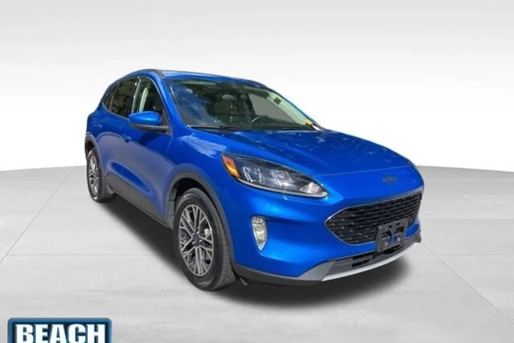2020 Ford Escape SEL photo 1