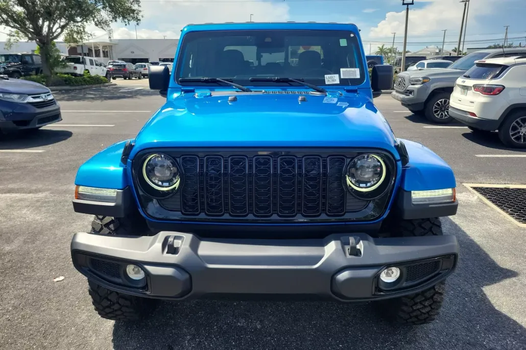 2025 Jeep Gladiator Willys photo 1