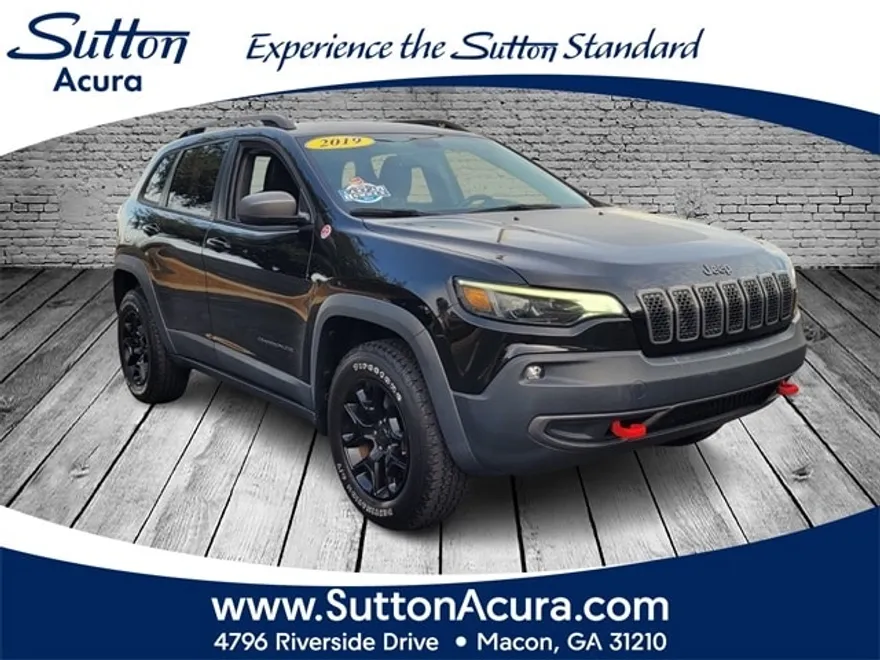 2019 Jeep Cherokee Trailhawk photo 1