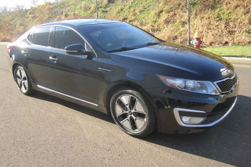 2012 Kia Optima Hybrid photo 1