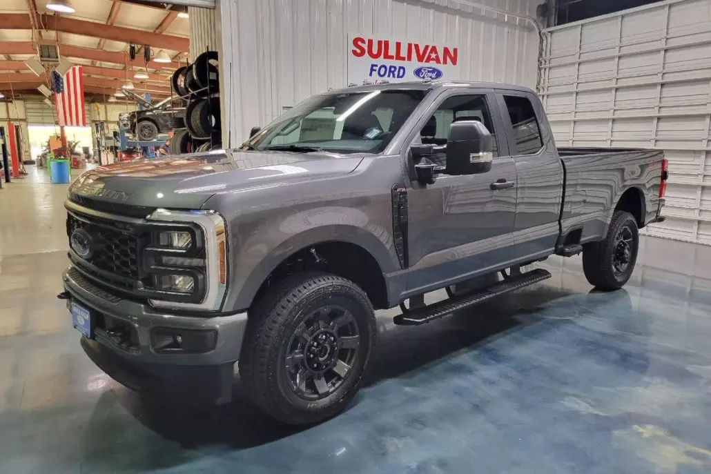 2025 Ford F-350 XL photo 1