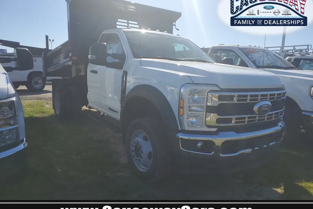 2024 Ford F-550 XL photo 1