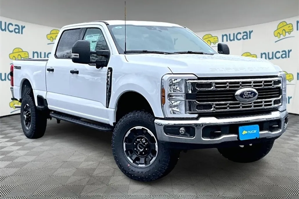 2025 Ford F-350 photo 1