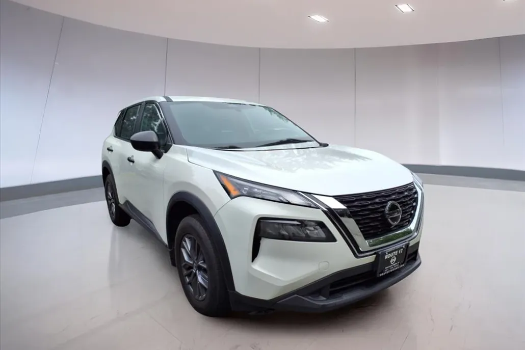 2021 Nissan Rogue AWD S photo 1