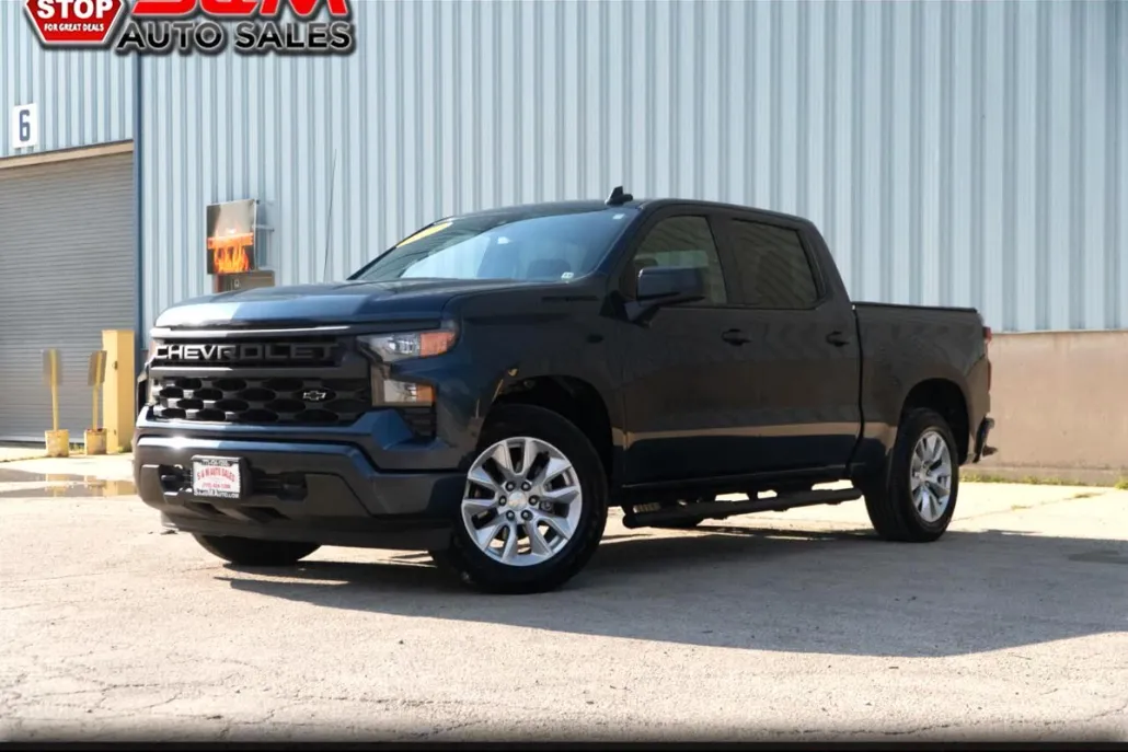 2022 Chevrolet Silverado 1500 Custom photo 1