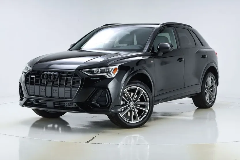 2025 Audi Q3 45 TFSI S line Premium photo 1