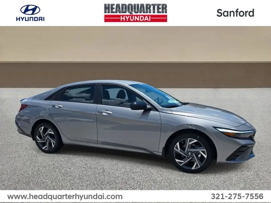 2025 Hyundai Elantra SEL Sport photo 1