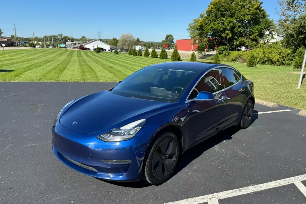 2018 Tesla Model 3 Long Range photo 1