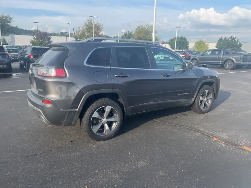 2019 Jeep Cherokee Limited photo 1