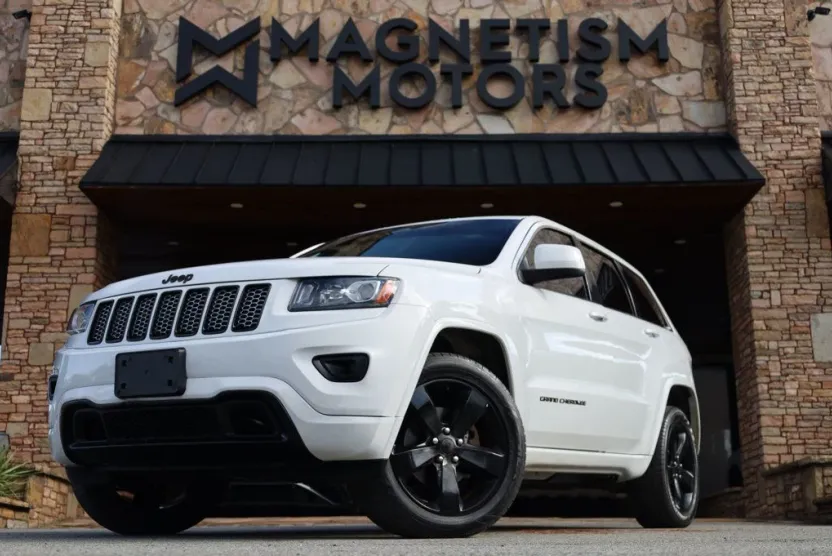 2015 Jeep Grand Cherokee Laredo Altitude photo 1