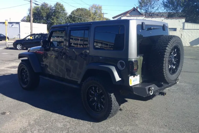 2015 Jeep Wrangler Unlimited Sport photo 1