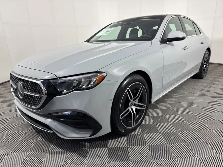 2026 Mercedes Benz E 350 Sedan photo 1
