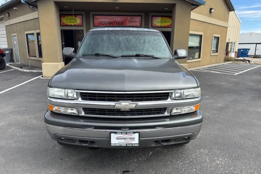 2001 Chevrolet Tahoe LT photo 1