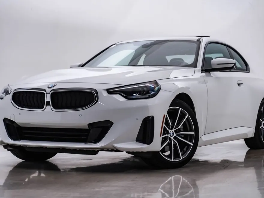2024 Bmw 230i xDrive photo 1