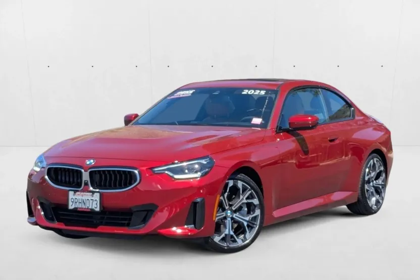 2025 Bmw 230i Coupe photo 1