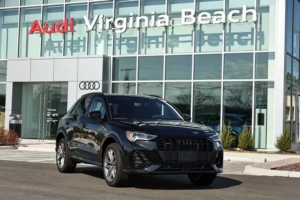 2025 Audi Q3 Premium photo 1