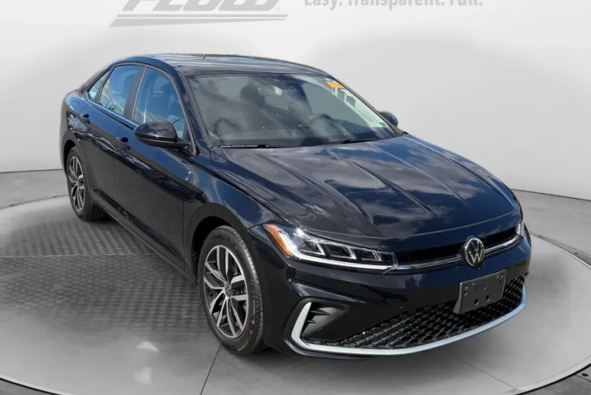 2025 Volkswagen Jetta 1.5T SE photo 1
