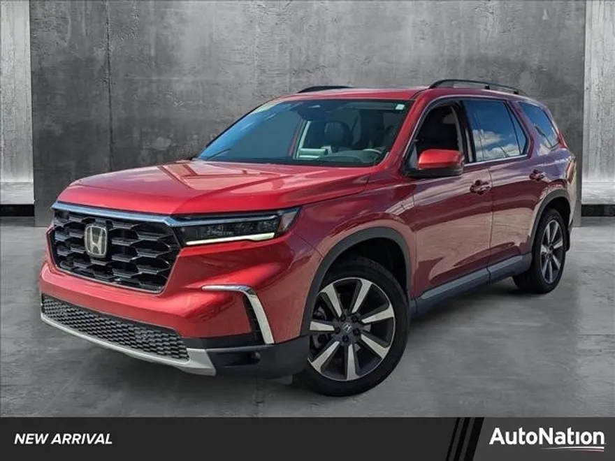 2024 Honda Pilot Touring Sport photo 1
