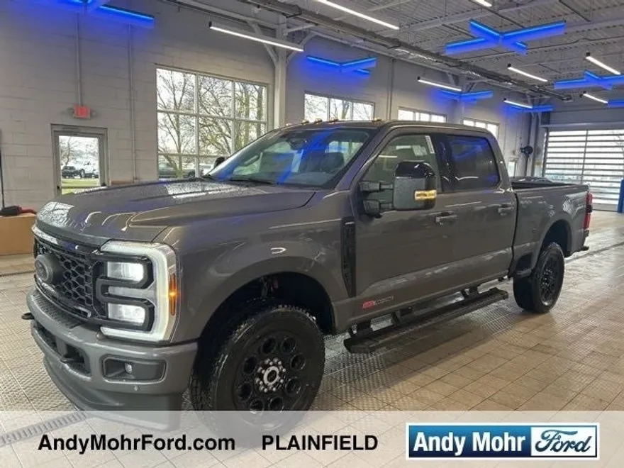 2025 Ford F-350 Lariat photo 1
